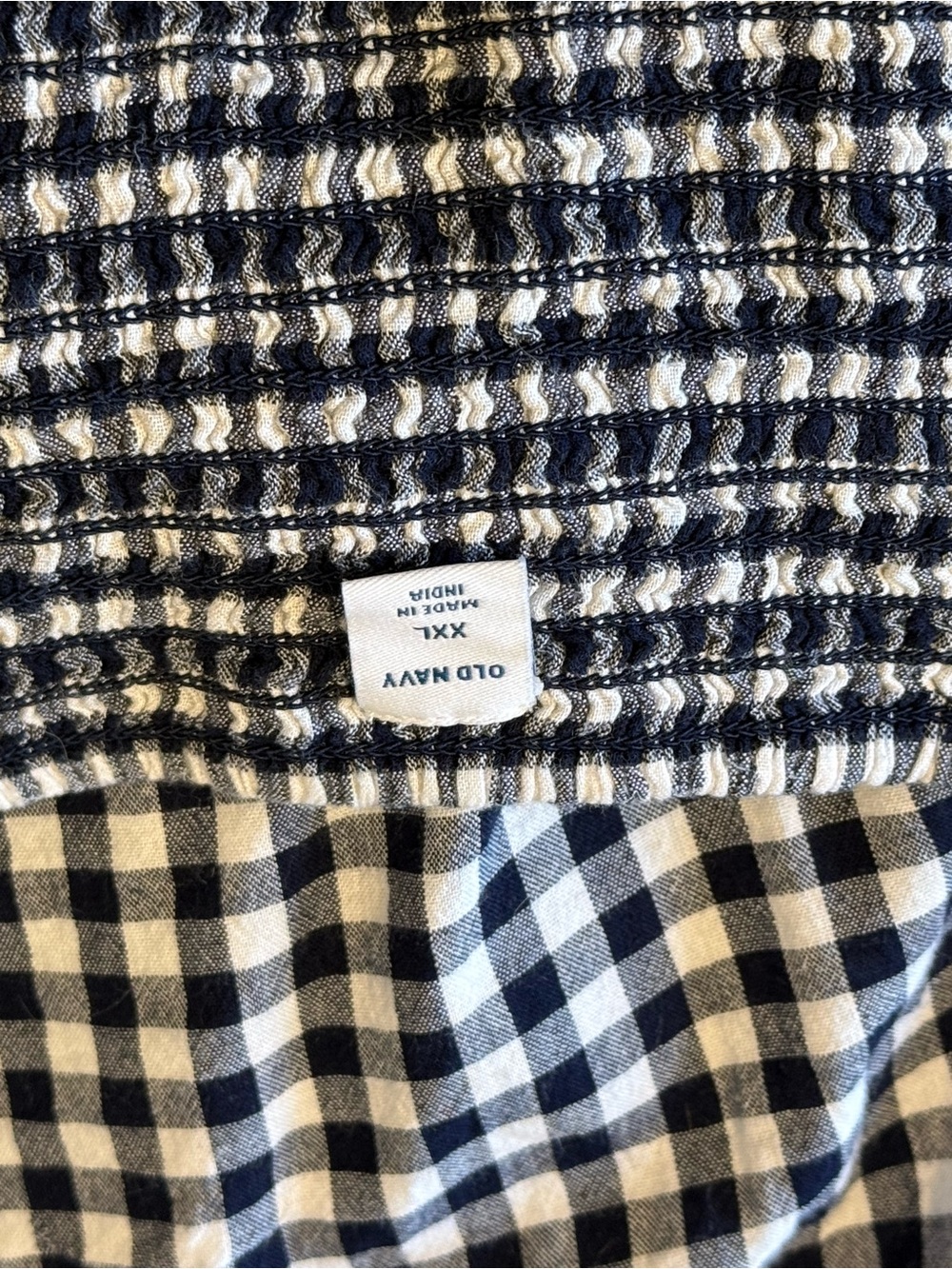 Old Navy Black and White Gingham Cold-Shoulder Camisole - Picture 4 of 5
